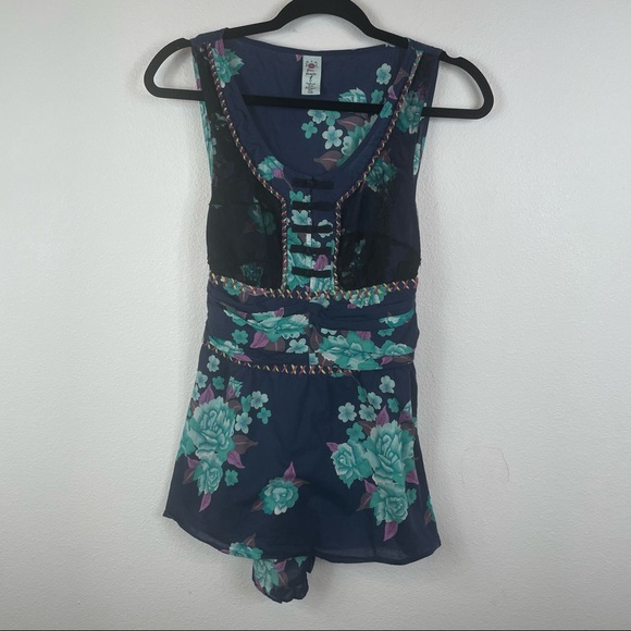 Free People Tops - Free People Mix Print Sleeveless Top With Tie Size 8